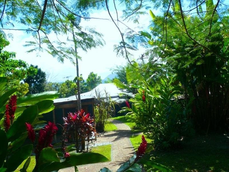 31 Mossman Street, Mossman QLD 4873