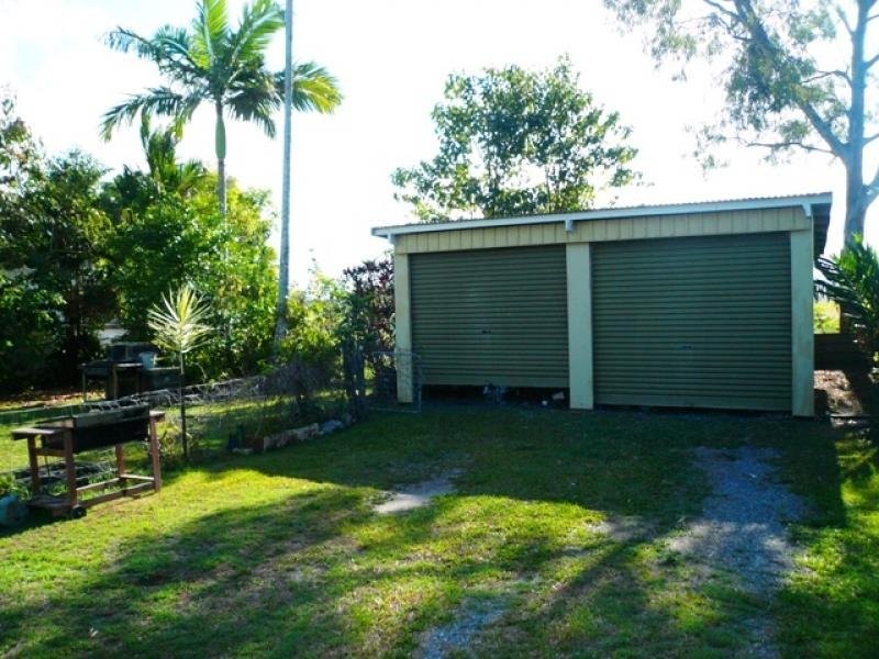 6 Marine Parade, Newell QLD 4873