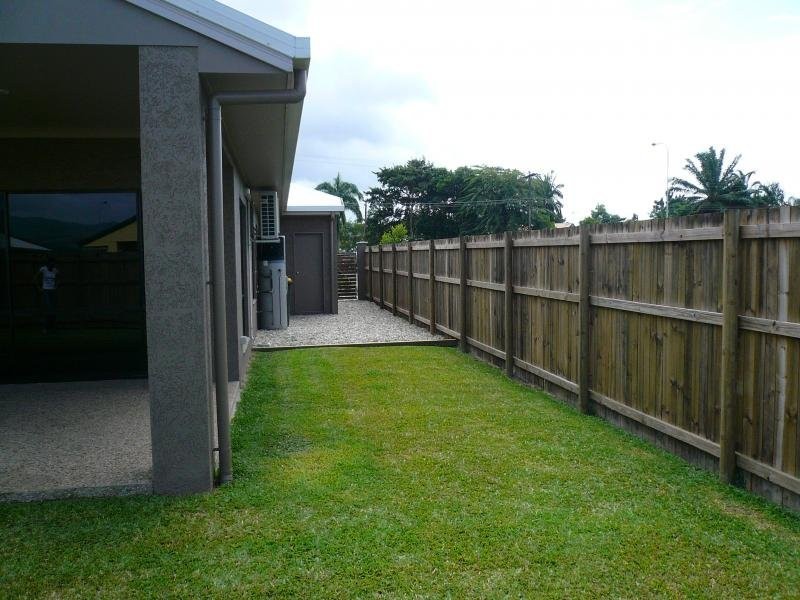 34 Johnston Rd, Mossman QLD 4873