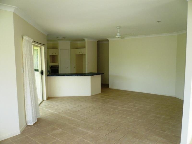 10 Forest Glen Rd, Mossman QLD 4873