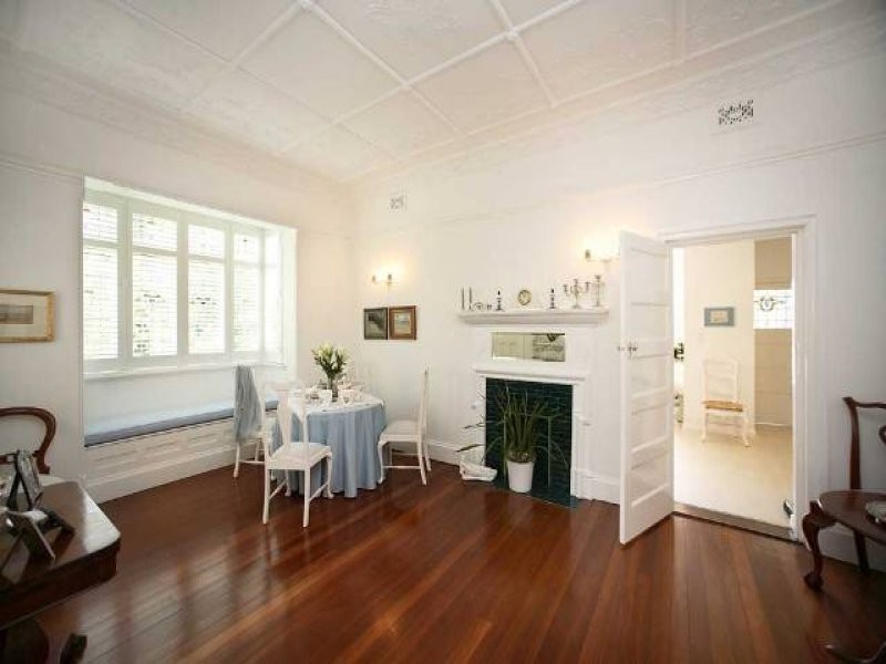 73 Riverview Terrace, Hamilton QLD 4007