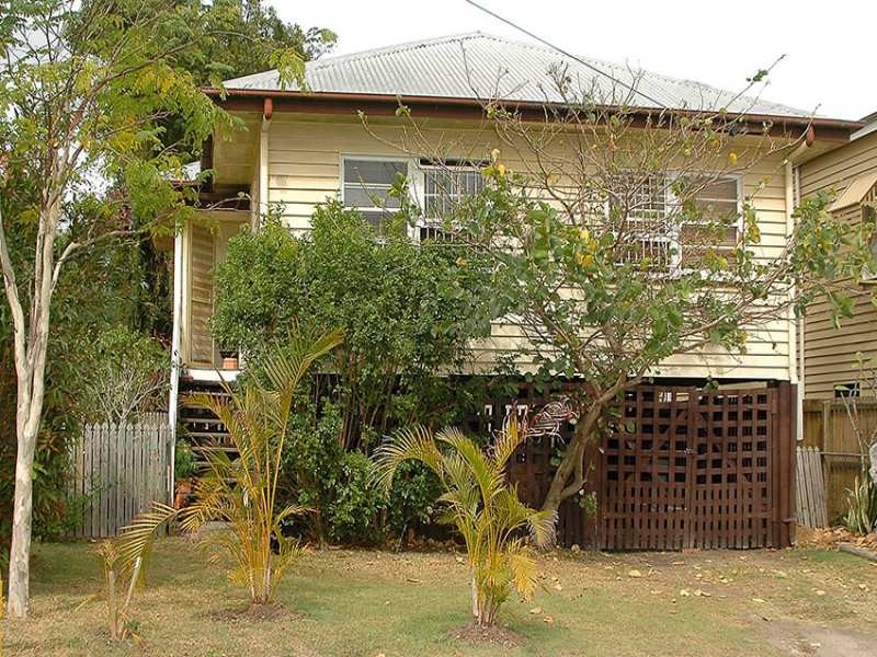 9 Blake Street, Wooloowin QLD 4030