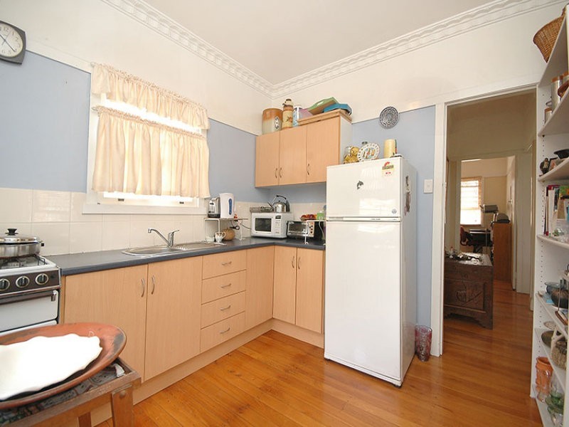 9 Blake Street, Wooloowin QLD 4030