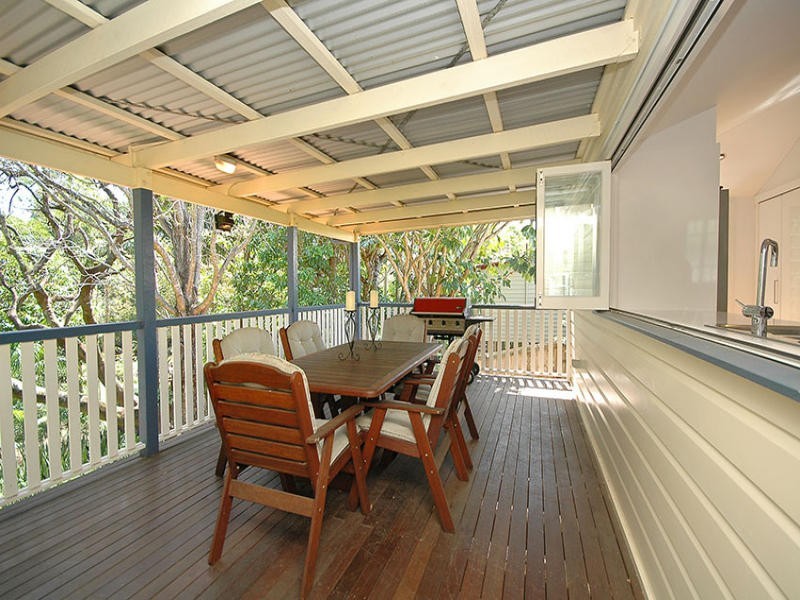 12 Dawson Street, Wooloowin QLD 4030