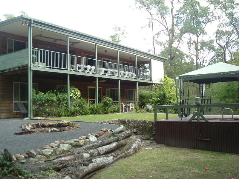 4 Davidson Road, Cawarral QLD 4702