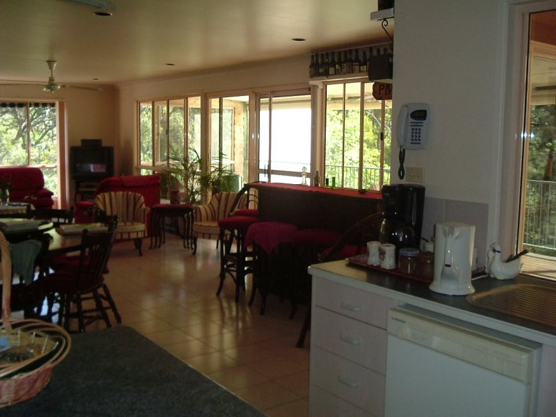 4 Davidson Road, Cawarral QLD 4702
