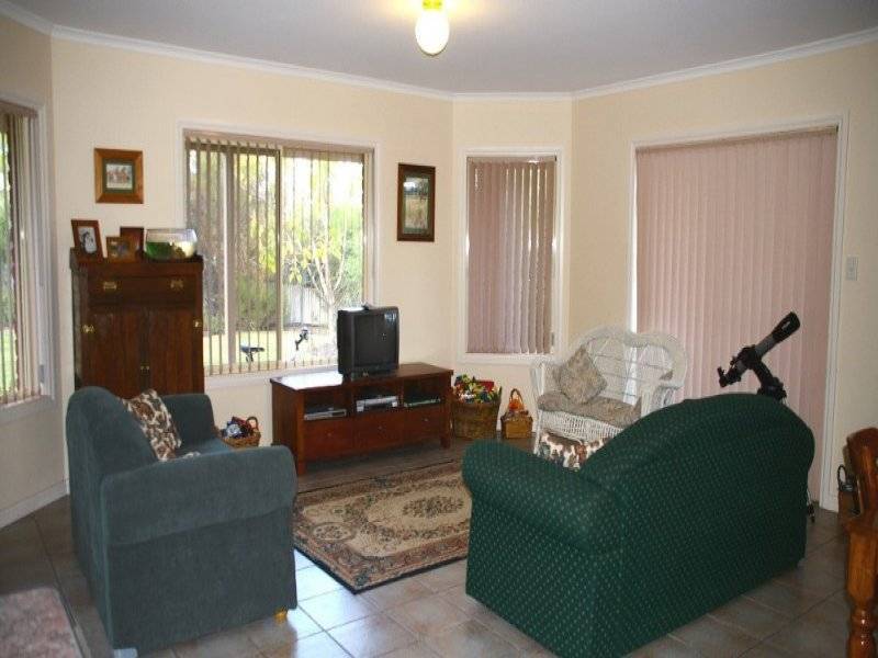 8 Elenore Ave, Paringa SA 5340