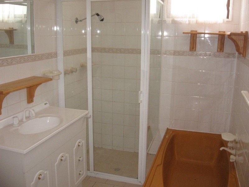 61 Tenth St, Renmark SA 5341