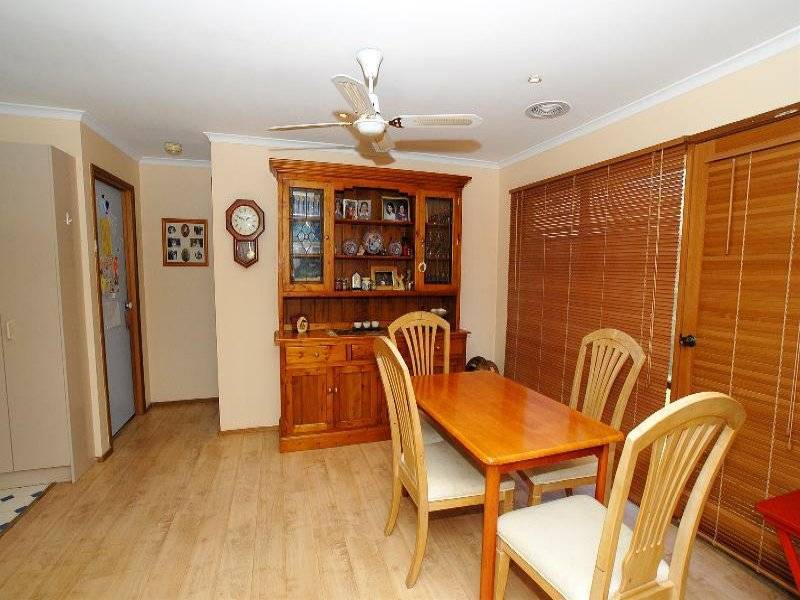 24 Longbeach Close, Aspendale VIC 3195