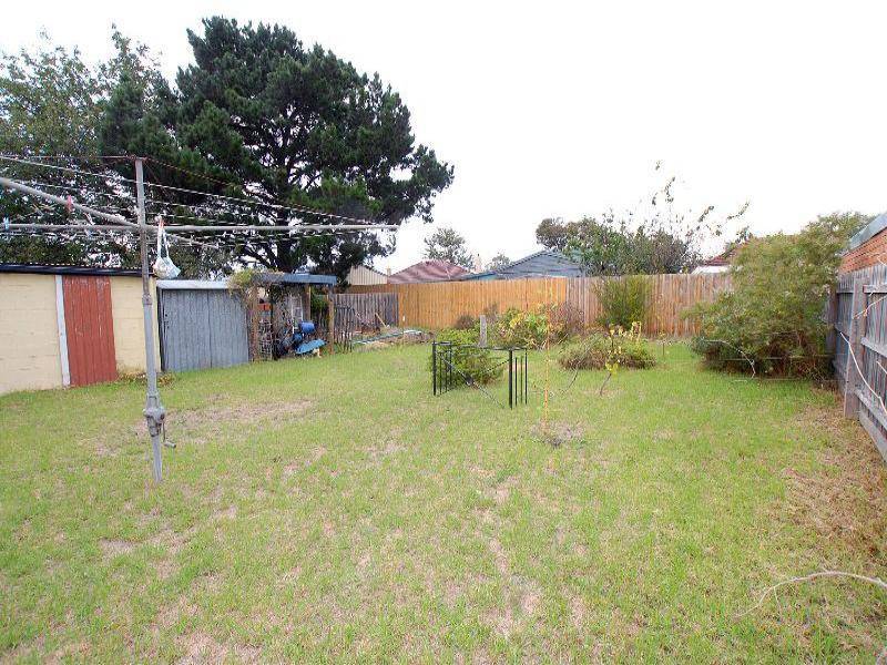 10 Dyson Road, Carrum VIC 3197