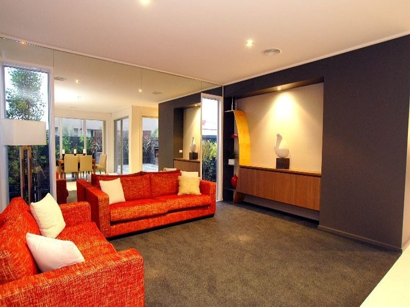 13 Burdekin Boulevard, Waterways VIC 3195