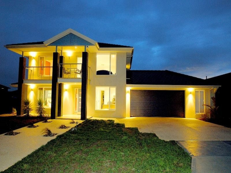 14 Shoalwater Drive, Waterways VIC 3195