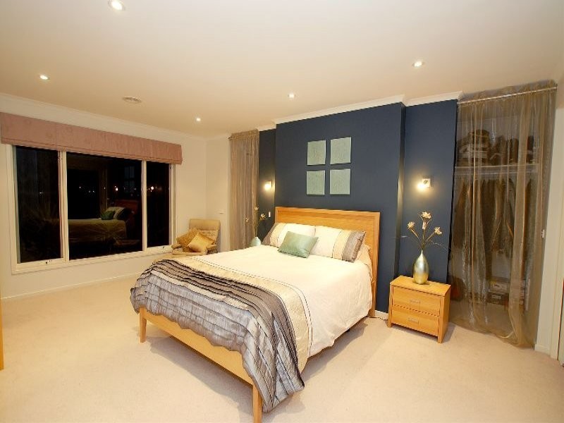 14 Shoalwater Drive, Waterways VIC 3195