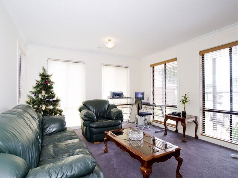 6 Ella Paige Place, Carrum Downs VIC 3201