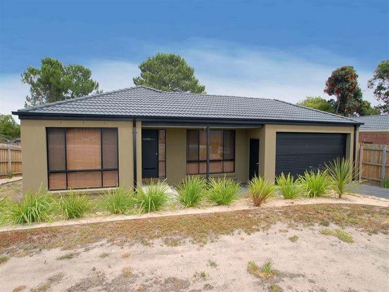 10 Ella Paige Place, Carrum Downs VIC 3201