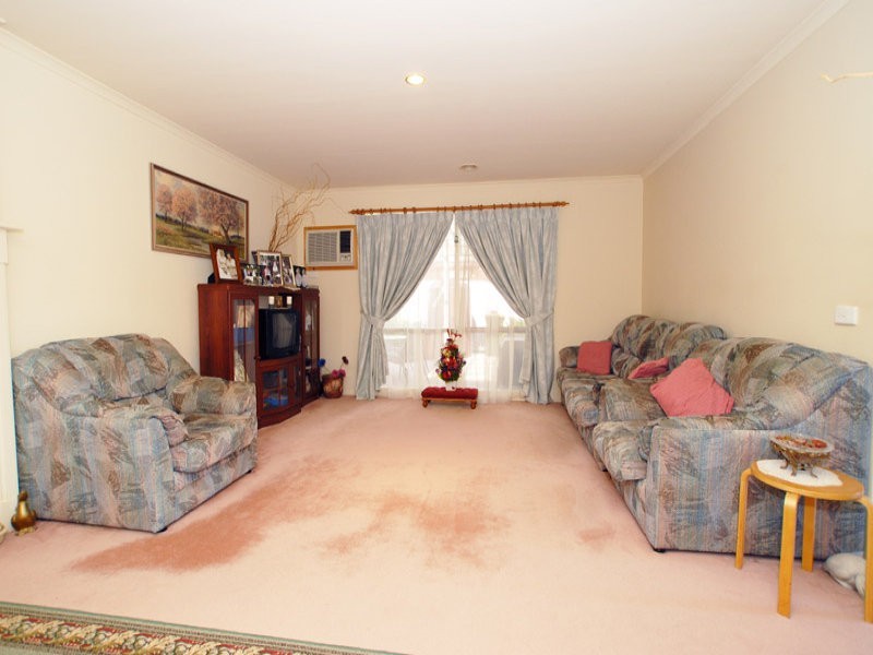 3 Sutherland Avenue, Aspendale Gardens VIC 3195