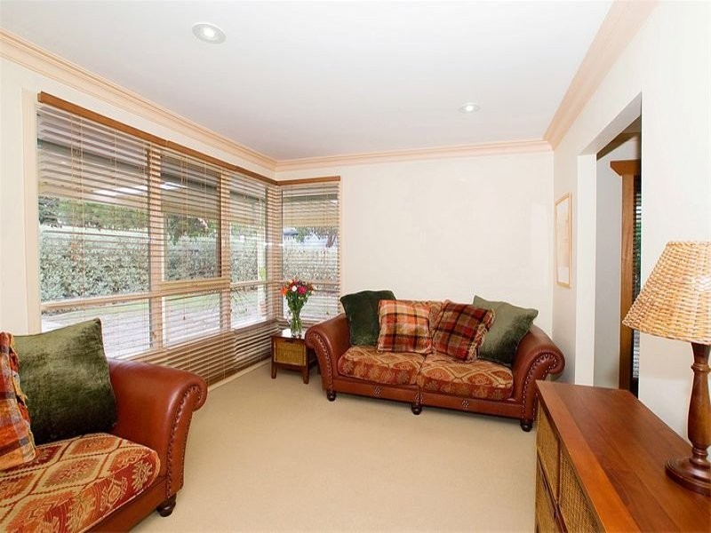 35 McSwain Street, Parkdale VIC 3195