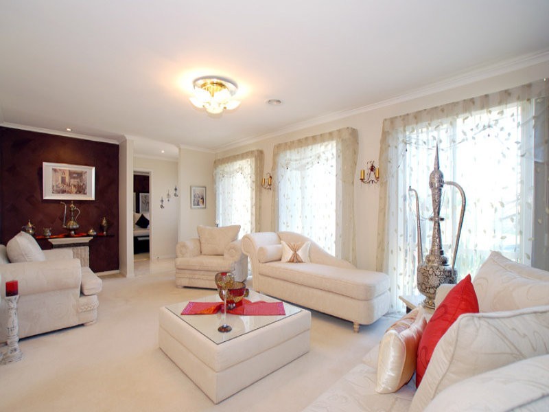 25 Brett Drive, Keysborough VIC 3173