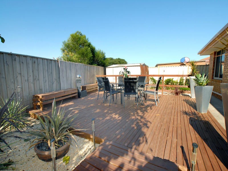 25 Brett Drive, Keysborough VIC 3173