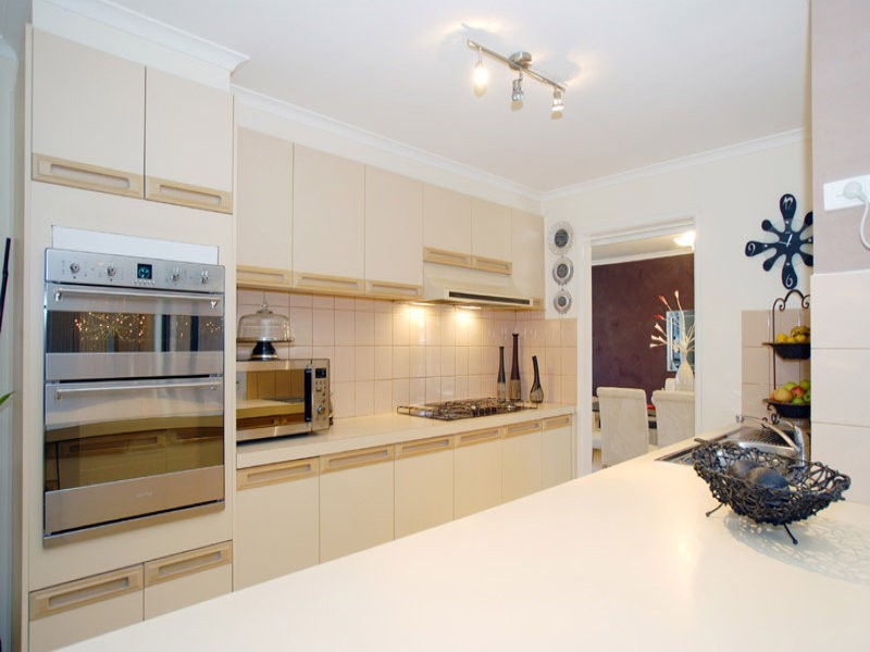 25 Brett Drive, Keysborough VIC 3173