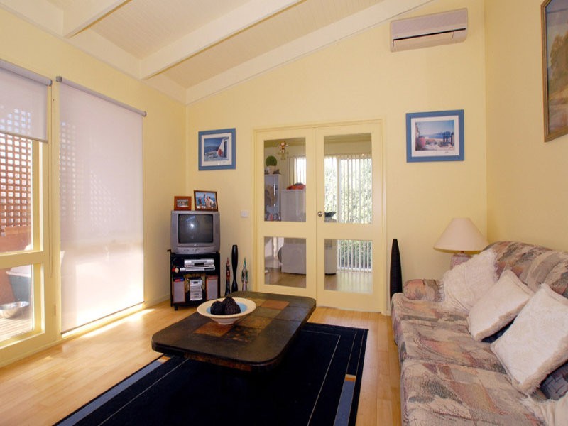 37 Nurten Parade, Aspendale Gardens VIC 3195