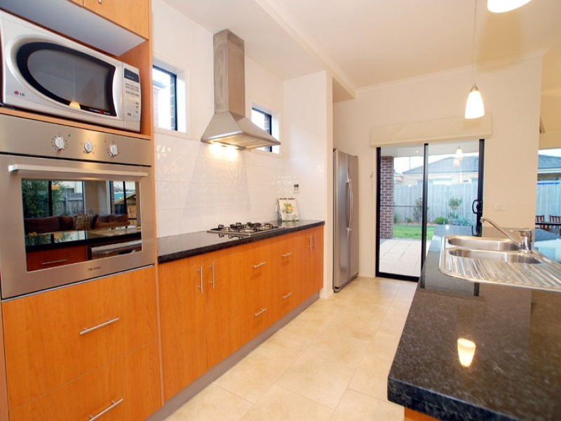 3 Winterset Close, Mordialloc VIC 3195