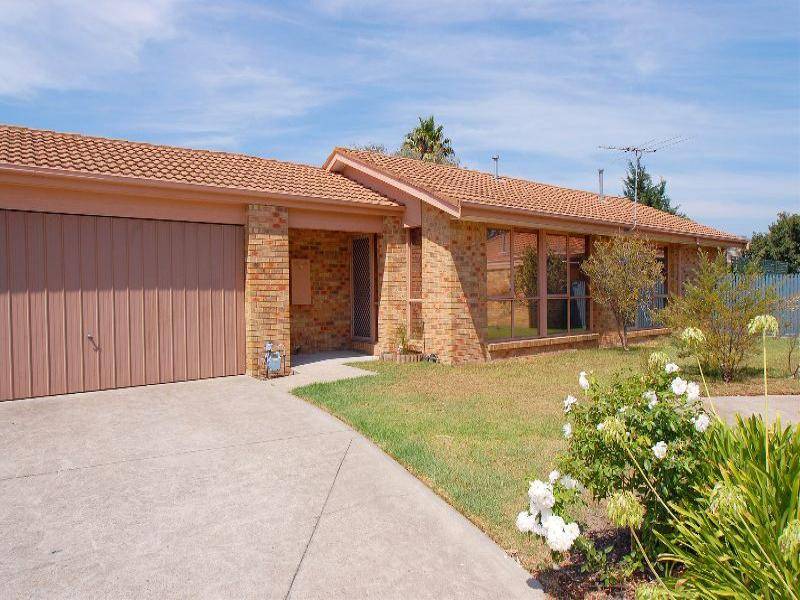24 Longbeach Close, Aspendale VIC 3195