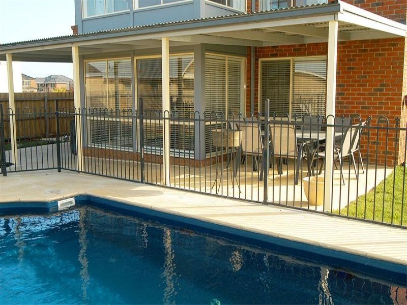 4 Reckless Lane, Mordialloc VIC 3195