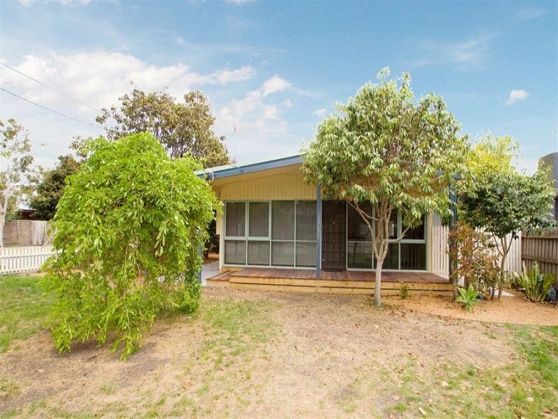 46 Fourth Avenue, Chelsea Heights VIC 3196