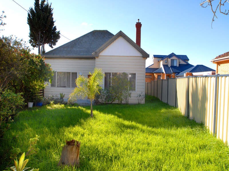 7 Park Street, Mordialloc VIC 3195