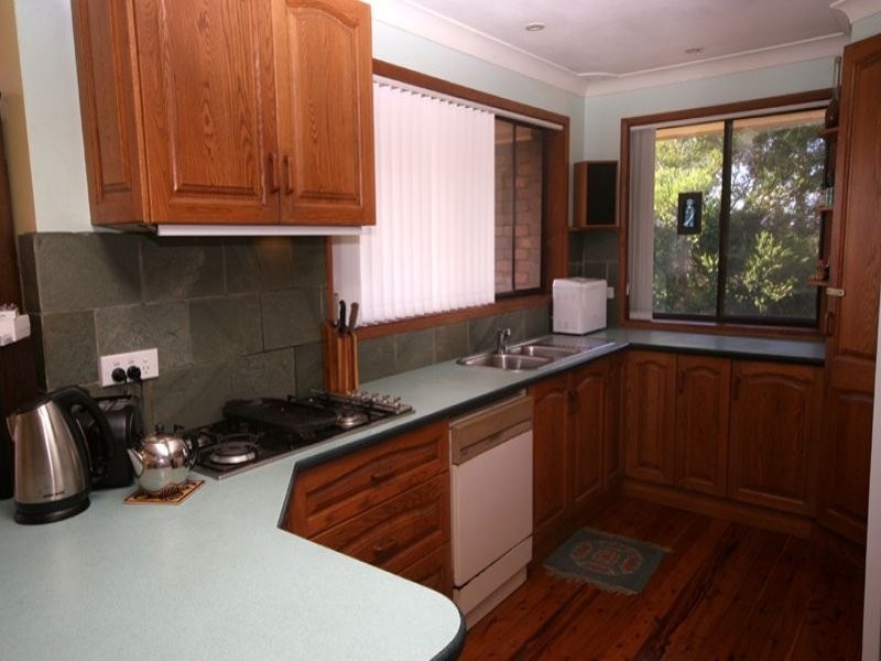 6 Lindsay Avenue, Kiama Downs NSW 2533