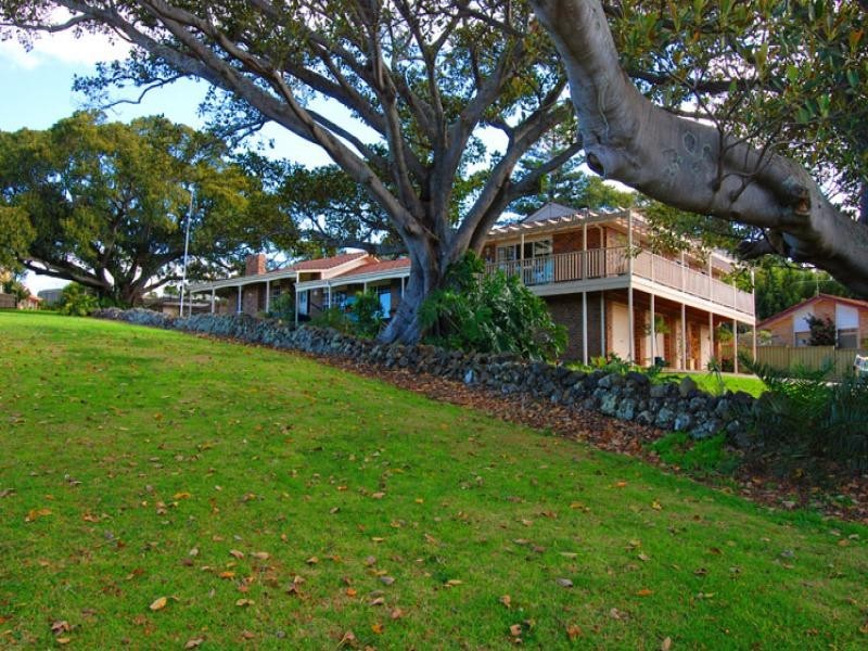 90 Barney Street, Kiama NSW 2533