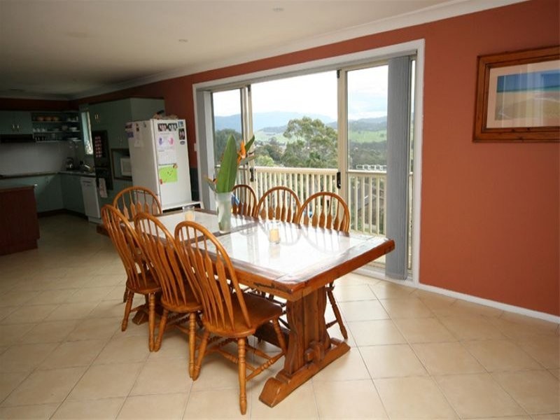 46 Barton Drive, Kiama Downs NSW 2533