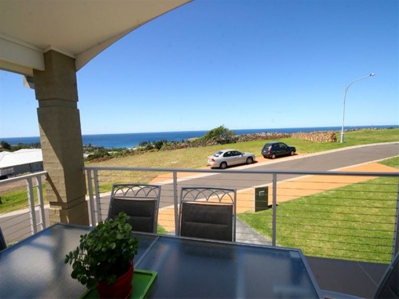 8 Cole Street, Kiama NSW 2533
