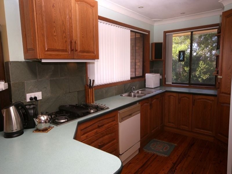 6 Lindsay Avenue, Kiama Downs NSW 2533
