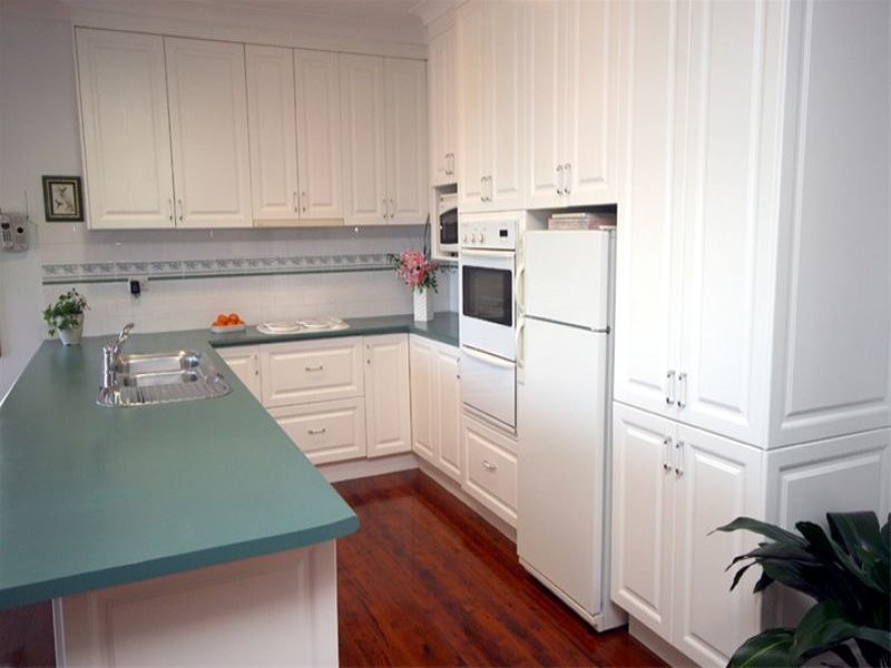 31 Michael Crescent, Kiama Downs NSW 2533