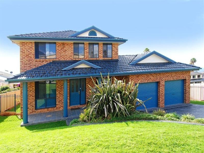 9 Price Avenue, Kiama NSW 2533
