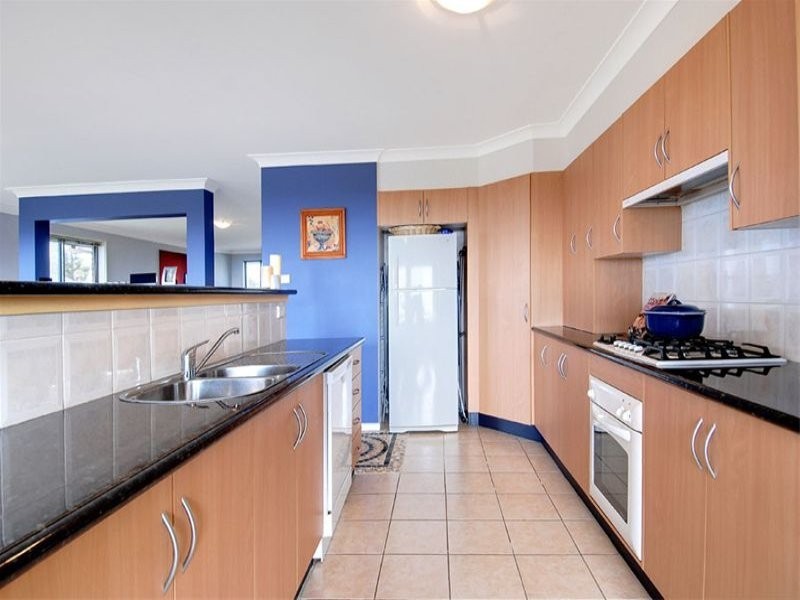 9 Price Avenue, Kiama NSW 2533