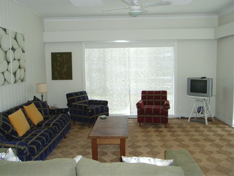 96 Charles Ave, Minnamurra NSW 2533