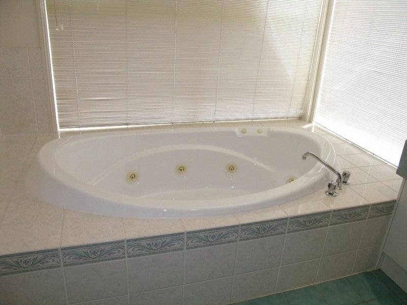 112 Chesterfield Crescent, Kuraby QLD 4112