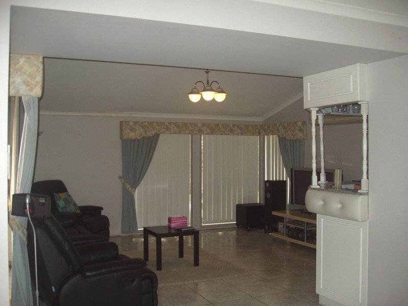 9 Chloe Close, Eight Mile Plains QLD 4113