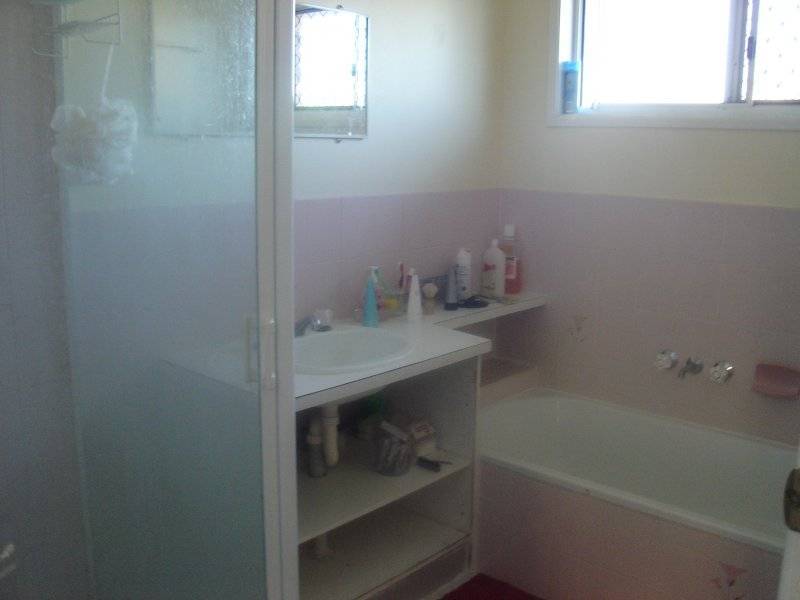 128 Pinelands Rd, Sunnybank Hills QLD 4109