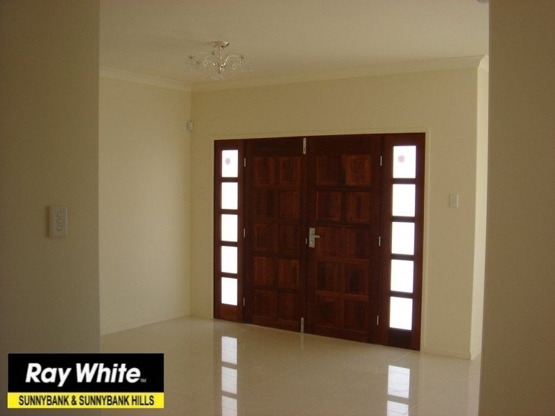 12 Avonlea Place, Eight Mile Plains QLD 4113