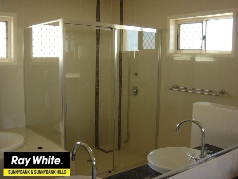 12 Avonlea Place, Eight Mile Plains QLD 4113