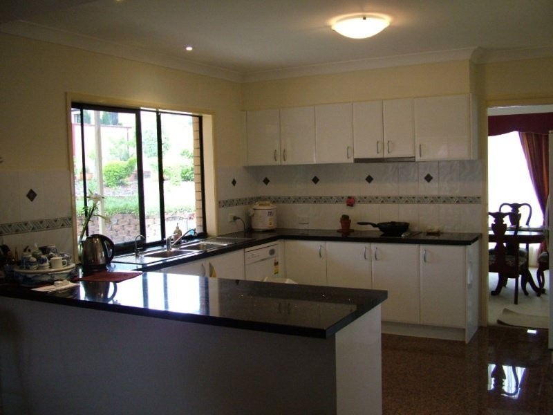 6 Yewleaf Place, Calamvale QLD 4116