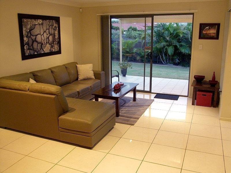 63 Wallum Drive, Parkinson QLD 4115