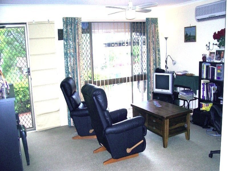 30 Dracon Street, Regents Park QLD 4118