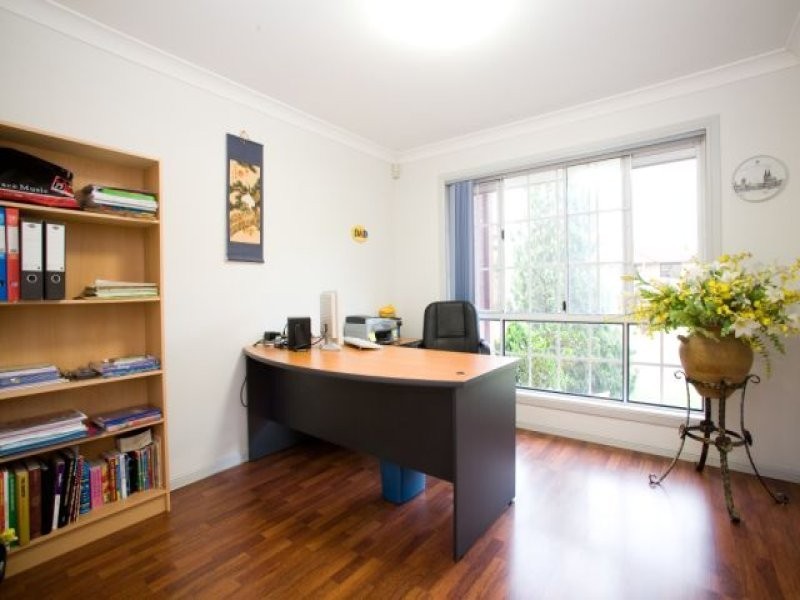 19 McKinley Court, Stretton QLD 4116