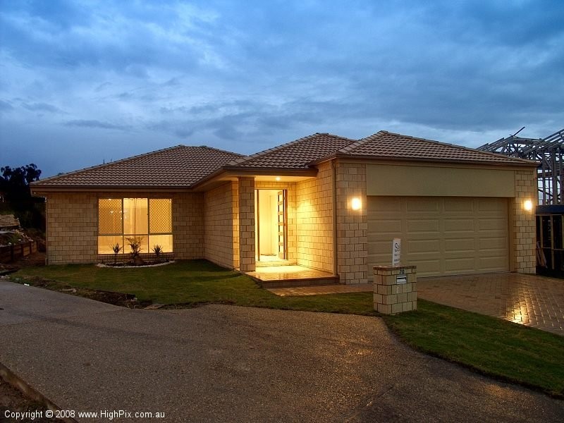 70 Larapinta Circuit, Parkinson QLD 4115