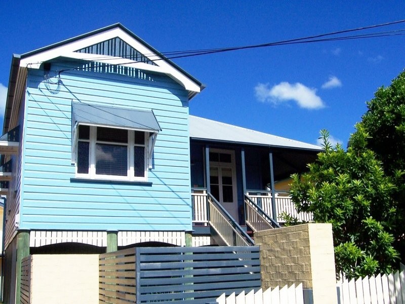 4/18 Baron Street, Greenslopes QLD 4120